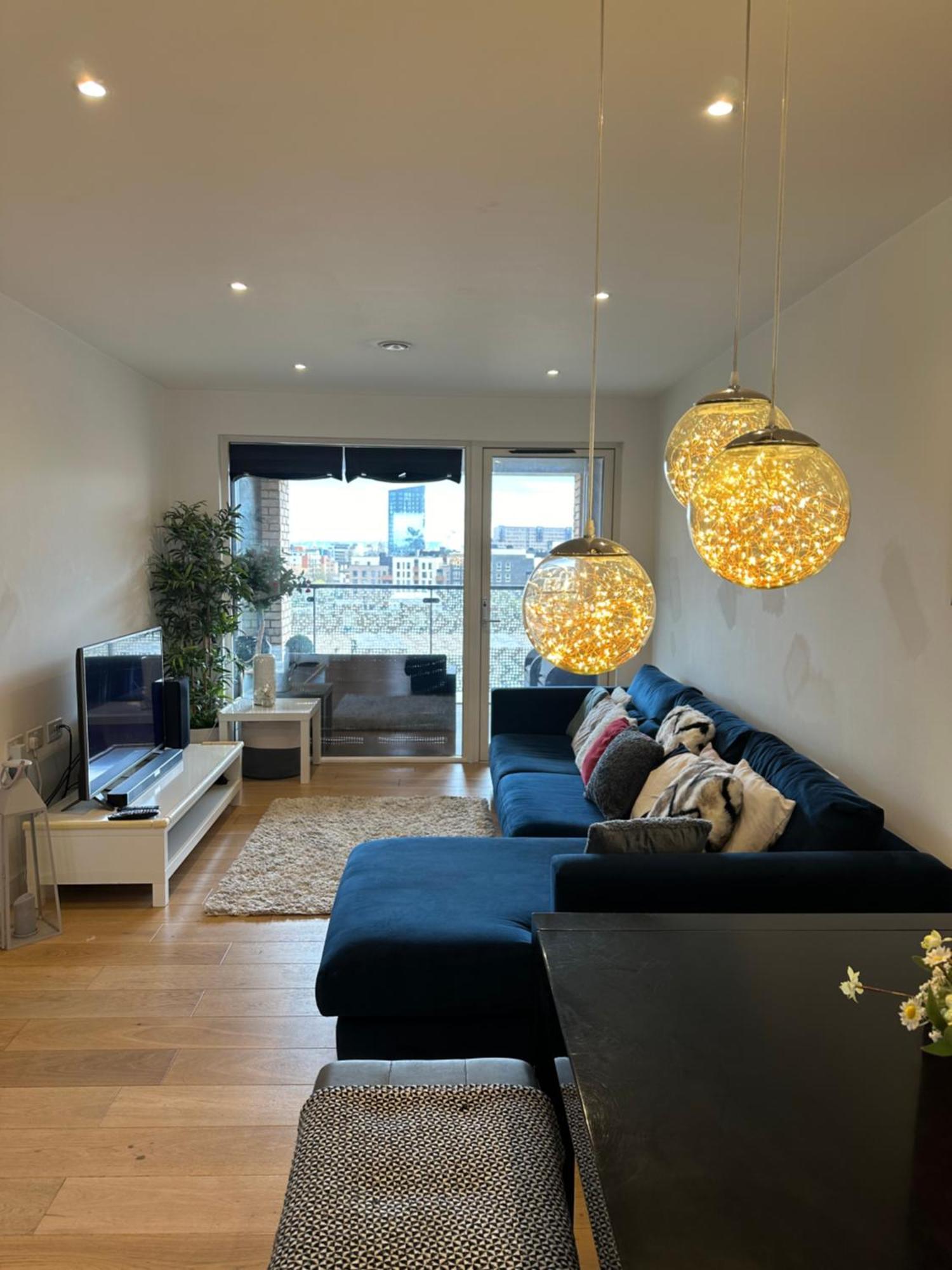 Luxury 3 Bedroom Flat In Stratford, London Exterior photo