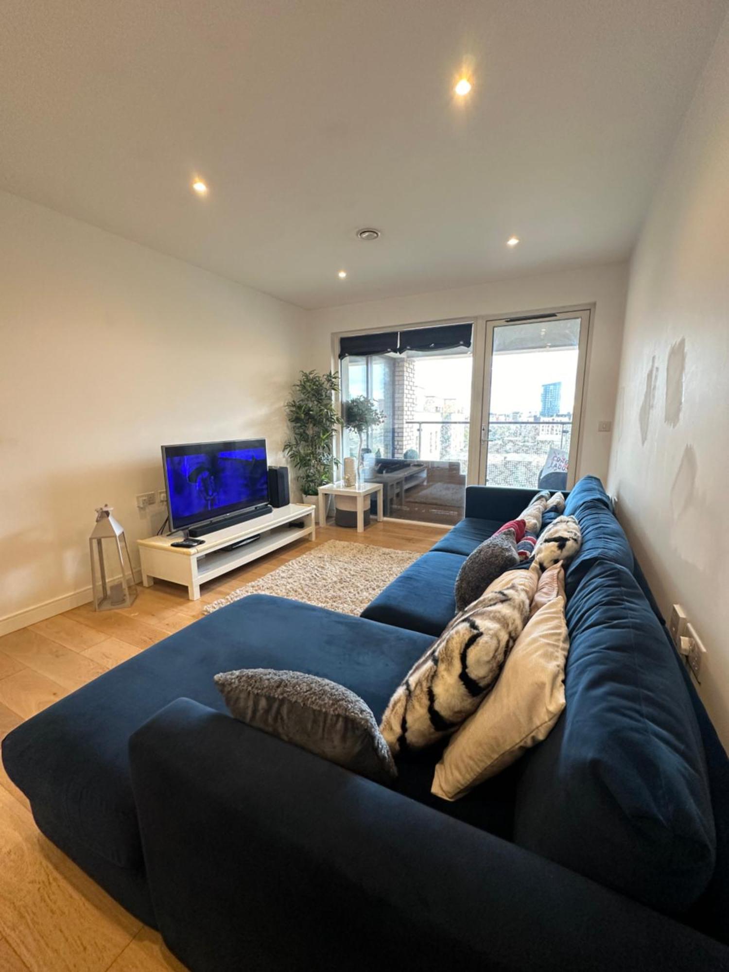 Luxury 3 Bedroom Flat In Stratford, London Exterior photo