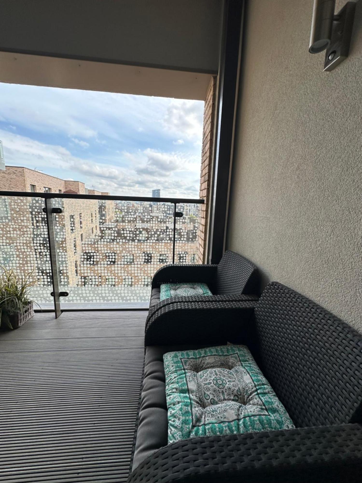 Luxury 3 Bedroom Flat In Stratford, London Exterior photo
